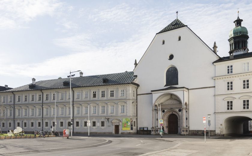 Au&szlig;enansicht Volkskunstmuseum